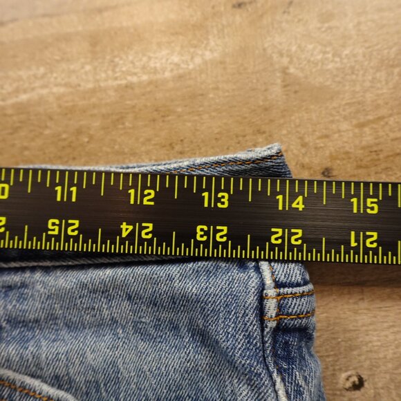 Levi’s 501 Denim Shorts Women’s 28 Light Wash Cutoff Vintage White Oak Cone - Picture 6 of 11